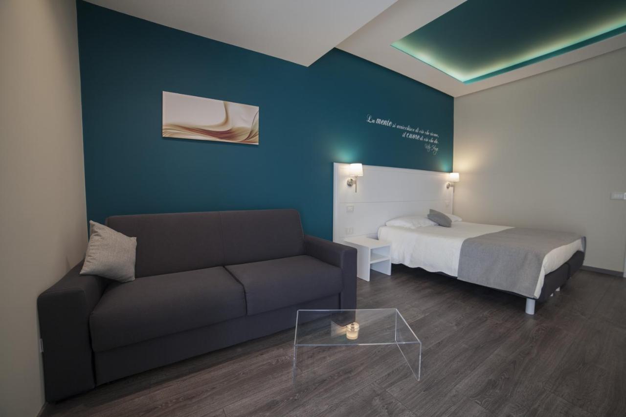 Residence Del Sole Manfredonia Exteriör bild